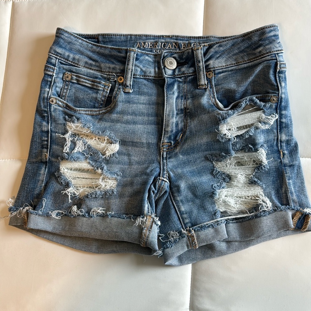 American Eagle Jean Shorts with crocheted pockets
